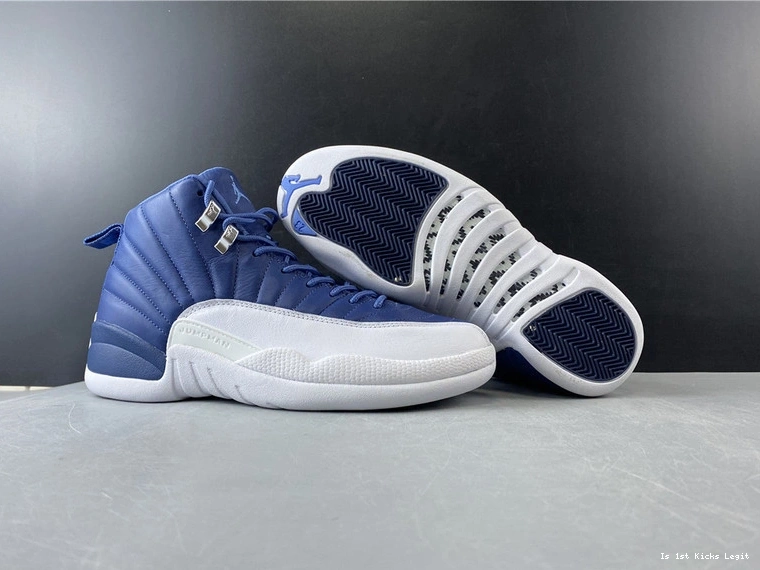 130690-404 12 Air Jordan 1015